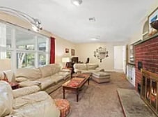 Building Photo - 324 Dimmock Hill Rd