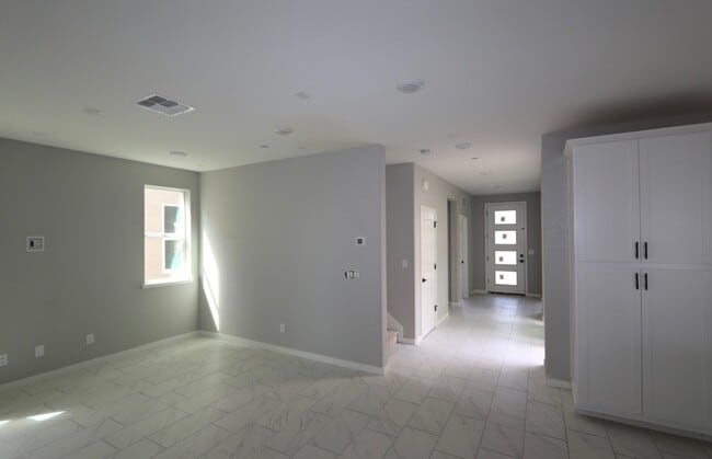 Building Photo - 2982 Melo Pearl St