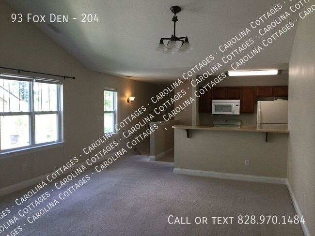 Building Photo - 93 Foxden Dr
