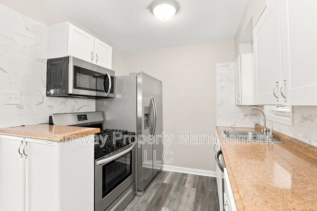 Building Photo - 208 Knight Ave