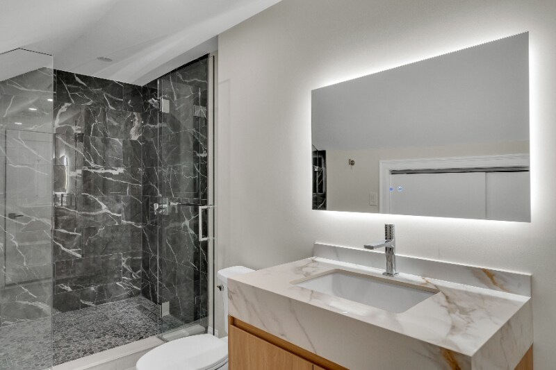 Building Photo - 14 Summit St