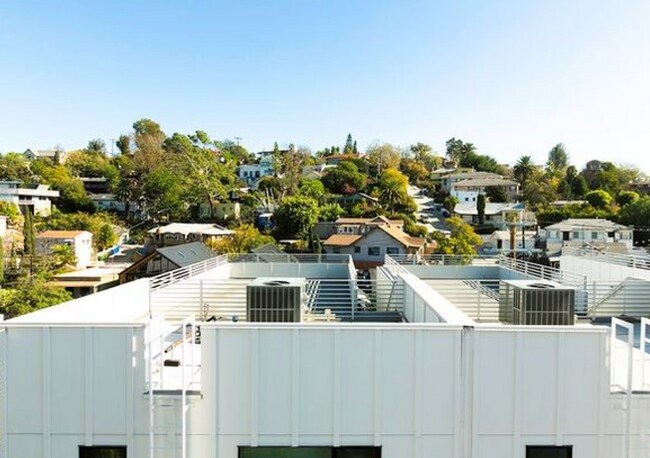 Building Photo - 2221 Jerome Way