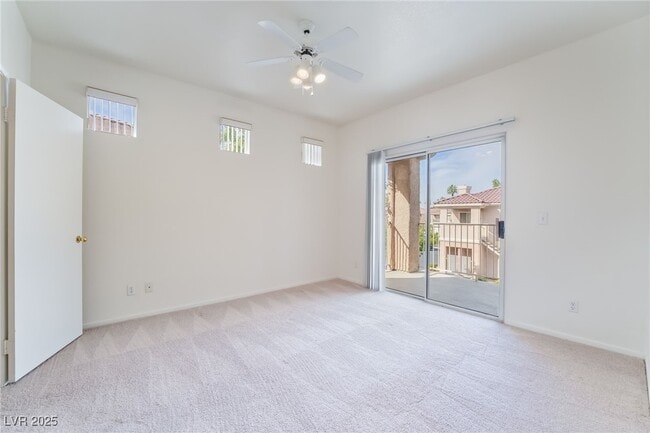 Building Photo - 251 S Green Valley Pkwy