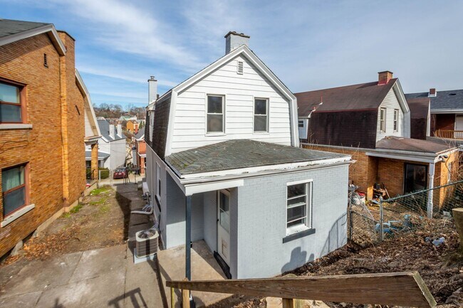 Building Photo - SECURE your spot TODAY and ENJOY $100 OFF ...