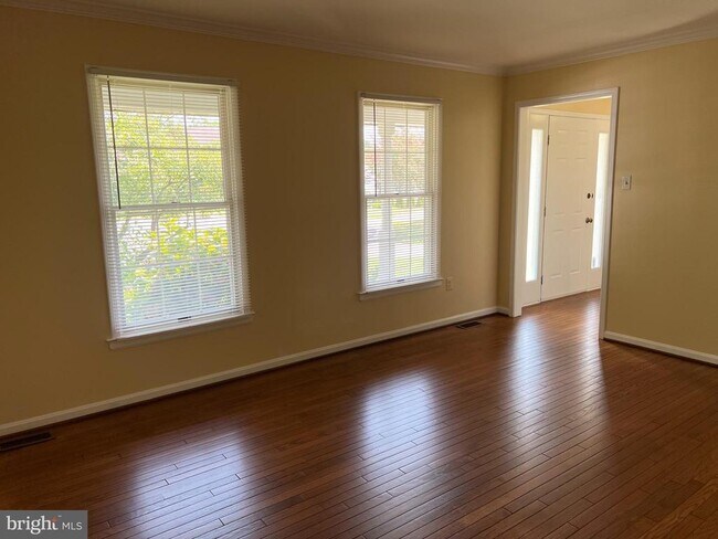Building Photo - 6824 Silassie Ct