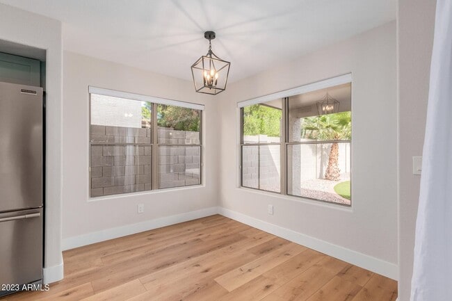 Building Photo - 4 BEDROOM 2.5 BATH 2 STORY LOVELY HOME 2,041 SQ FT SINGLE FAMILY HOME