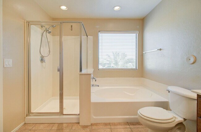 Building Photo - 17762 W Hearn Rd