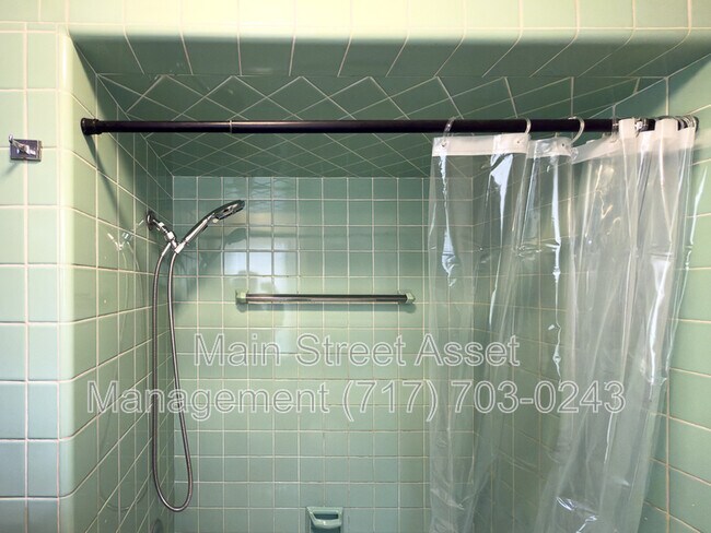 Building Photo - 1620 Randolph St