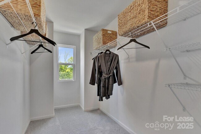 Building Photo - 747 Lock Haven Dr NW