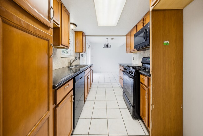 Building Photo - 3354 Laurel Fork Dr