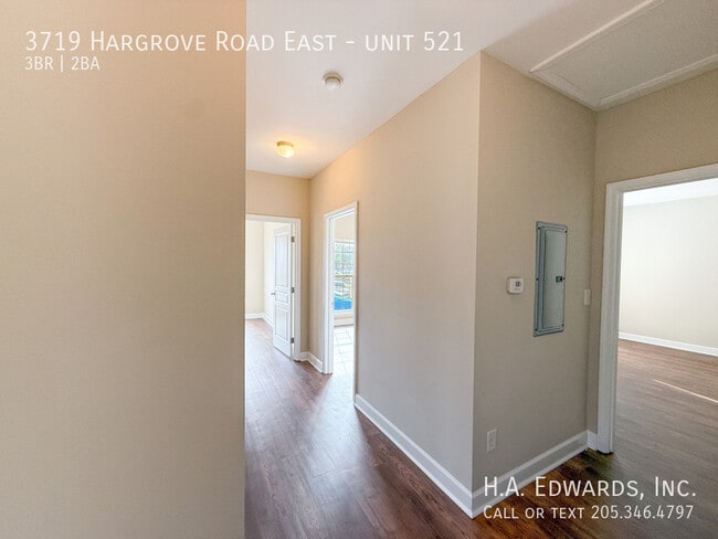 Building Photo - 3719 Hargrove E Rd