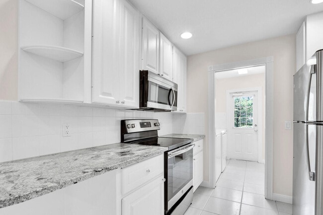 Building Photo - 3183 E Community Dr