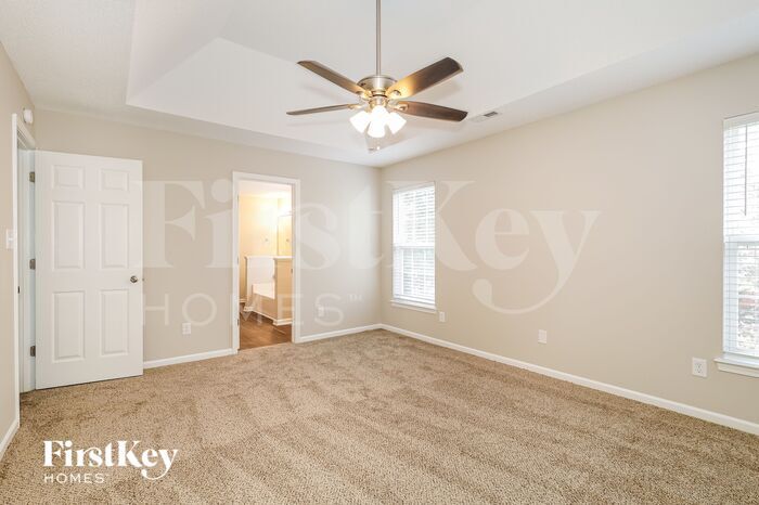 Building Photo - 612 Barbee Farm Dr