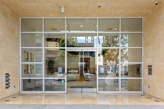 Building Photo - 1160 Mission St
