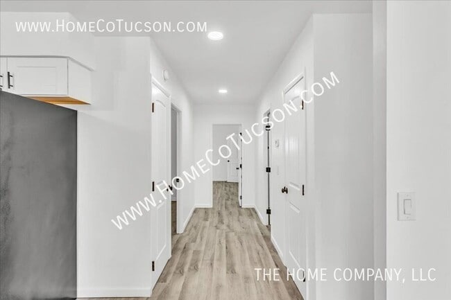 Building Photo - 5972 W Rafter Cir St
