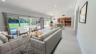 Building Photo - 10134 Boca Woods Ln