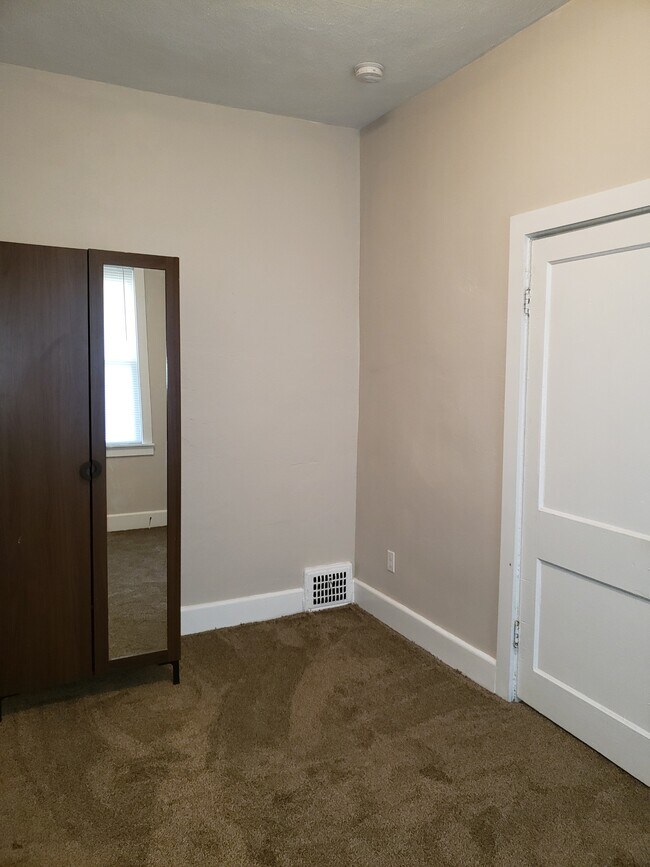 Building Photo - 11384 Nagel St