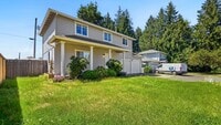 Building Photo - Cozy Lake Stevens Home with Den and Two-Car Garage