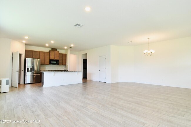 Building Photo - 1542 Killian Dr