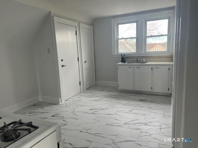 Building Photo - 195 Helen St