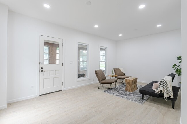 Living/front door to porch - 270 Benton St