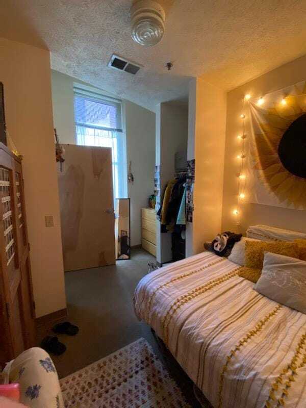 Building Photo - 341 4th Ave