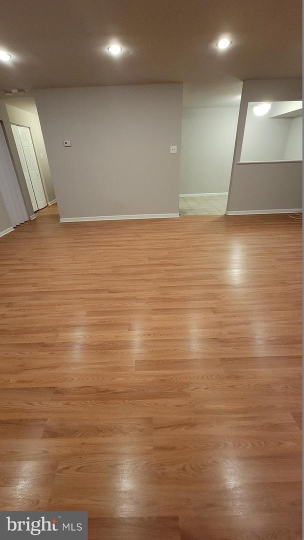 Primary Photo - 3750 Clarendon Ave