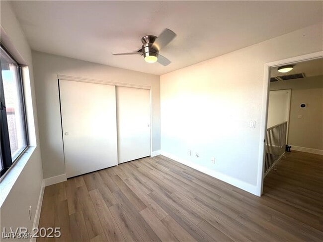 Building Photo - 3947 Delos Dr