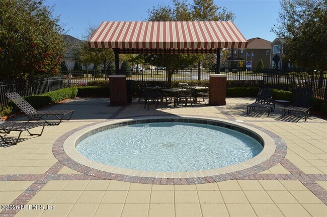 Building Photo - 180 Thornloe Dr