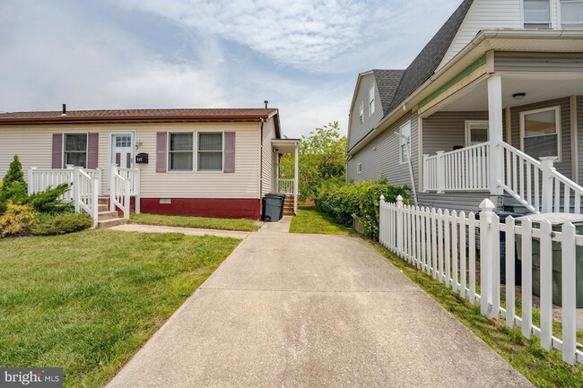 Building Photo - 545 N Connecticut Ave