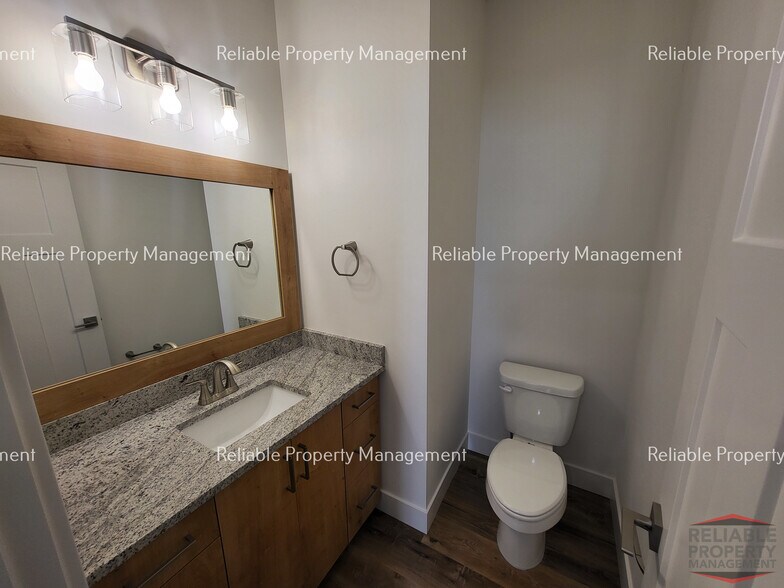 Building Photo - 341 Eliza Joy Ln