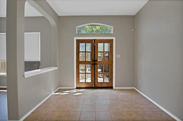 Building Photo - 9409 Stonewood Dr