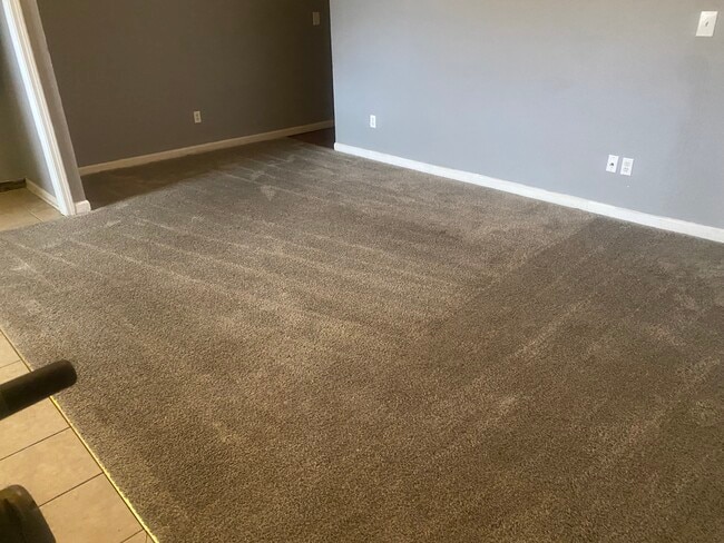 Building Photo - 656 N Pass Rd