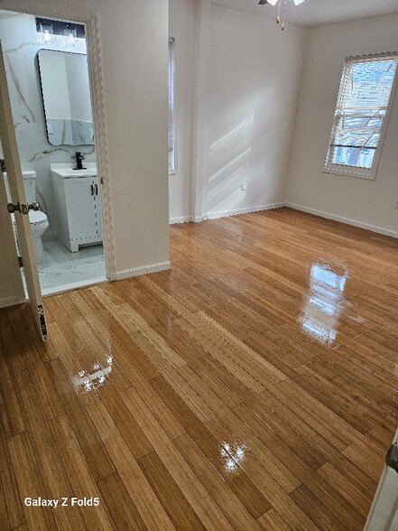 Building Photo - 0 Huntington Terrace