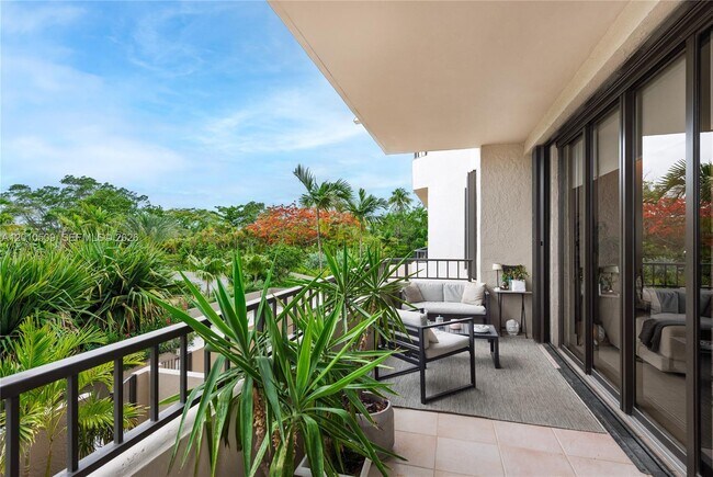 Building Photo - 151 Crandon Blvd