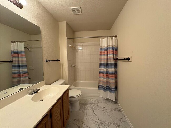 Building Photo - 1101 Wood Creek Dr