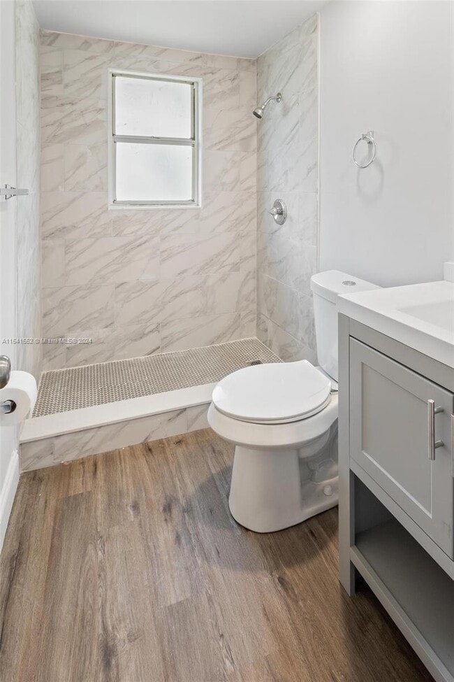 Building Photo - 101 Jasmine Ct