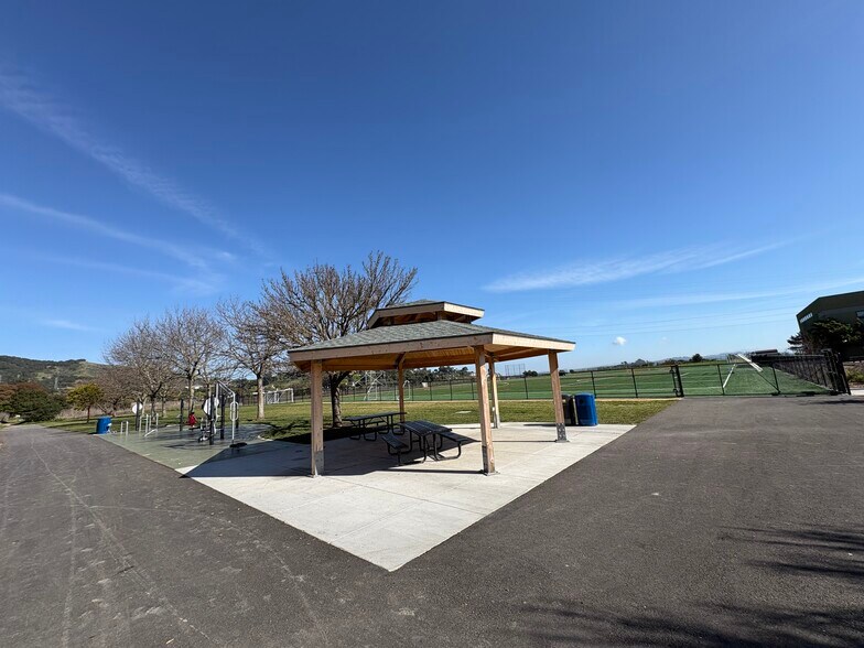 Building Photo - 155 Canal St