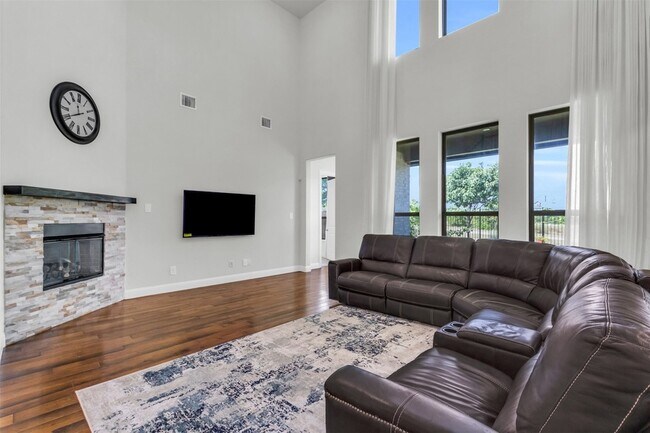 Building Photo - 3511 Solaro Ln