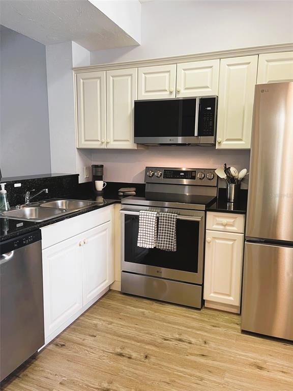 Building Photo - 3506 54th Dr W