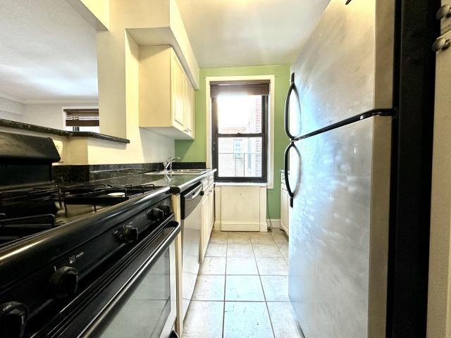 Building Photo - 1 bedroom in New York NY 10040