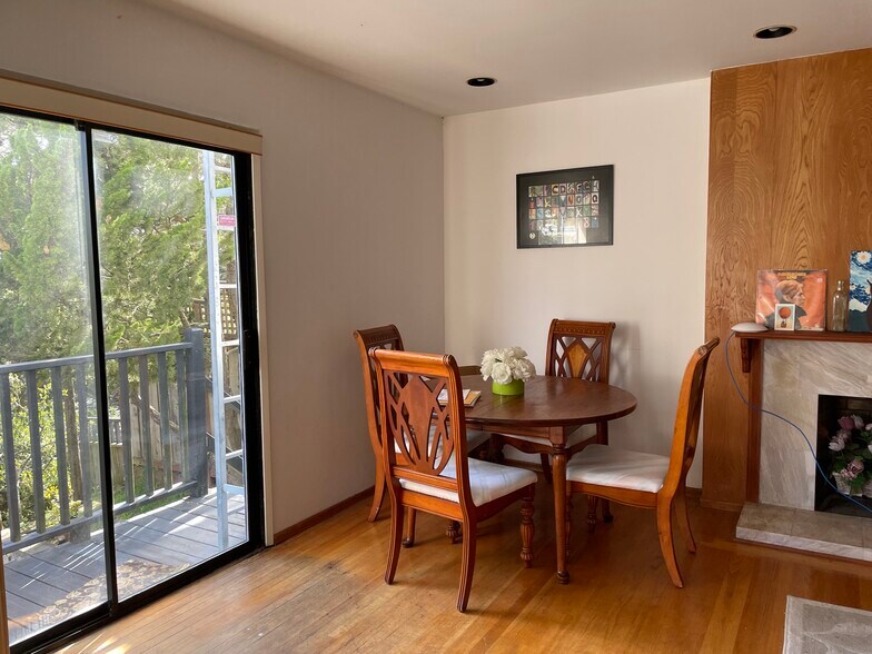 Building Photo - 409 Dellbrook Ave