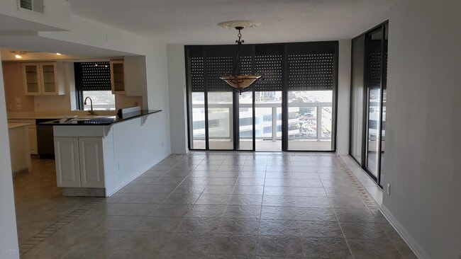 Building Photo - 3000 N Atlantic Ave