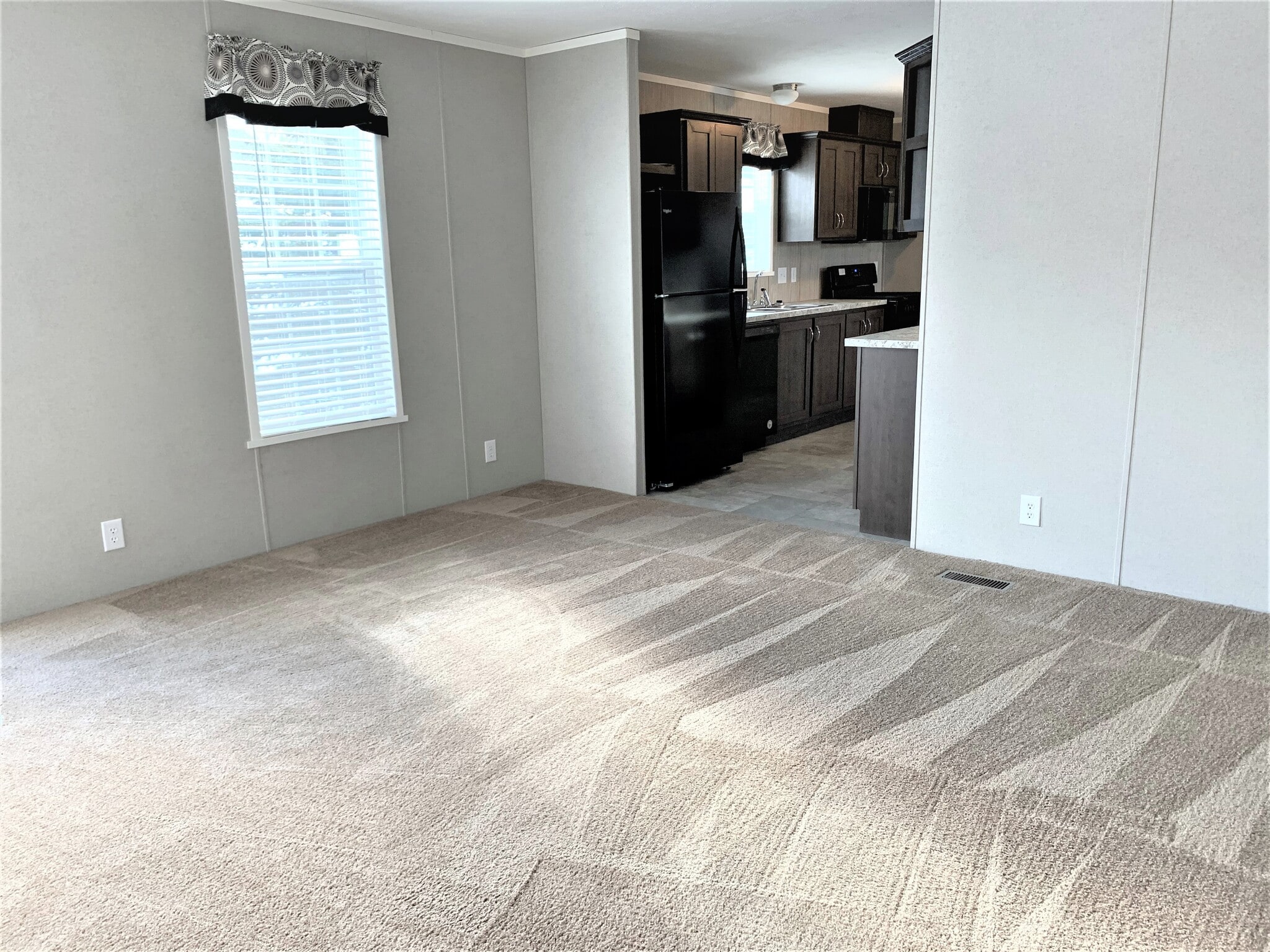 Building Photo - 17164 Canterbury Cir