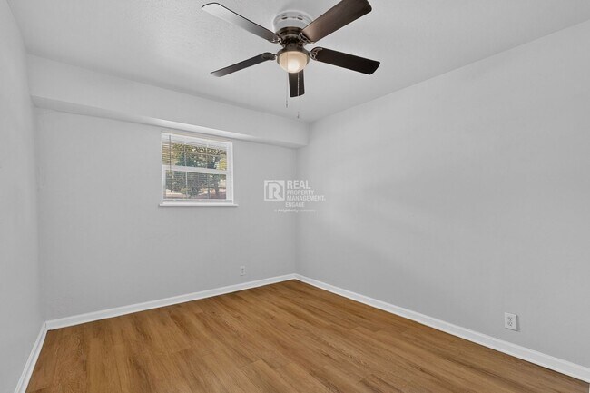 Building Photo - 1809 W Sanford St