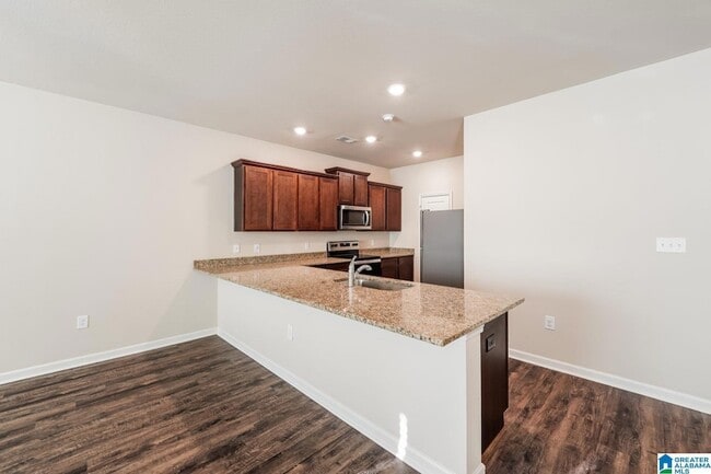 Building Photo - 7069 Broad St