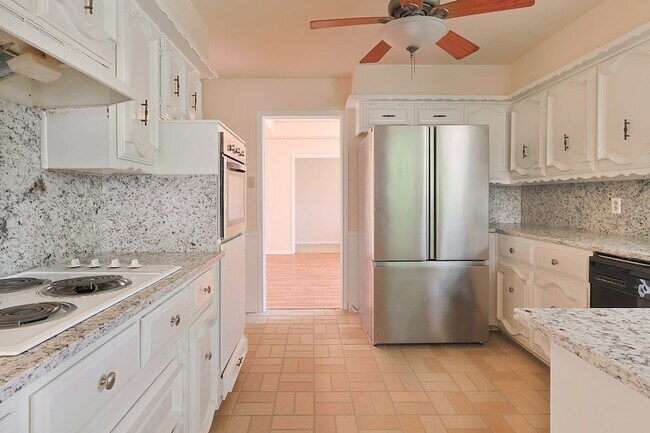 Building Photo - 6809 Fawn Valley Pl