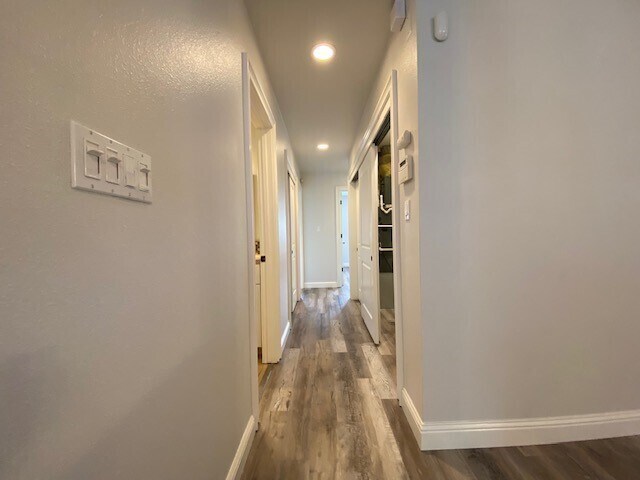Building Photo - Beautiful and newly remodeled home in Rose...