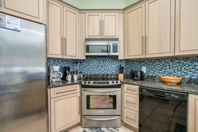 Building Photo - 6727 Kiva Way