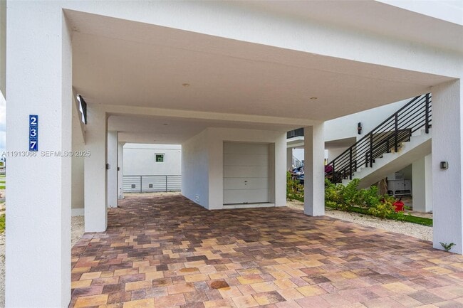 Building Photo - 94825 Overseas Hwy